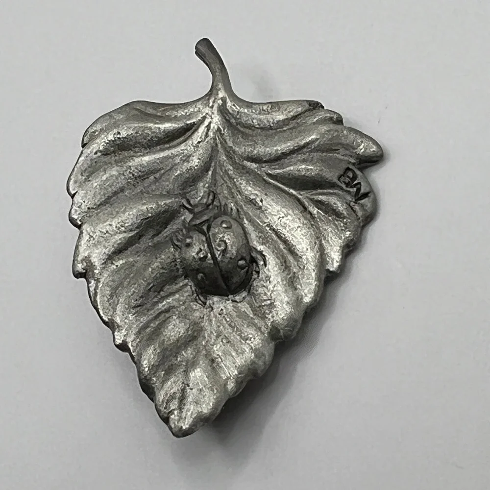 Vintage Marjolein Bastin Leaf Ladybug Brooch Pewter Tone Outdoors Nature Pin‎